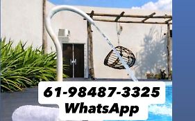 A Casa Piscina Quente até 50 Graus em Caldas Novas com Sauna e Ofurô , Paradisiaca ll Com Roupa de Cama Inclusa Churrasqueiro e Limpeza nas diárias Inclusas